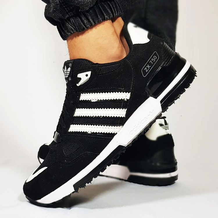 کتونی مردانه آدیداس ZX 750 رنگ مشکی سفید نمای نیم رخ