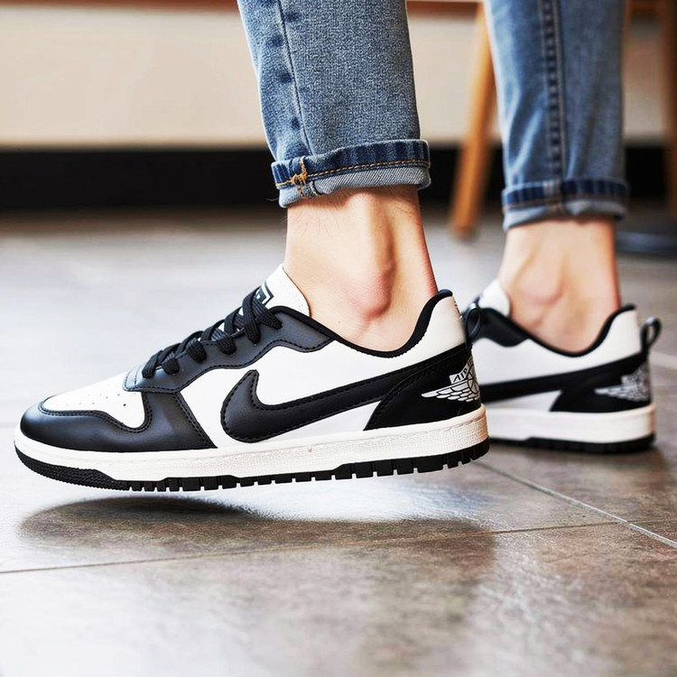 کتونی مردانه نایک NIKE PANDA رنگ مشکی سفید نمای داخل پا