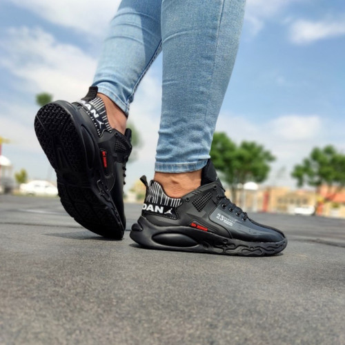 کتونی جردن 23