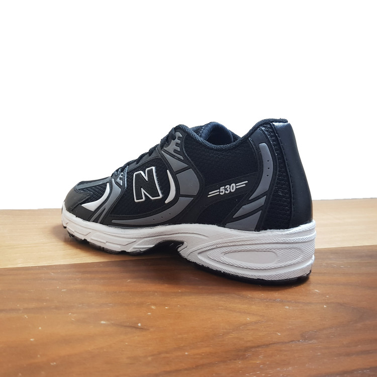 کتونی نیوبالانس 530 رنگ مشکی سفید