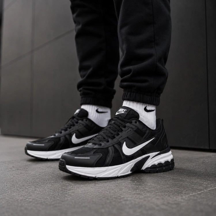 کفش ورزشی نایک وی تو کی ران NIKE V2K RUN ( در 4 رنگ بندی )